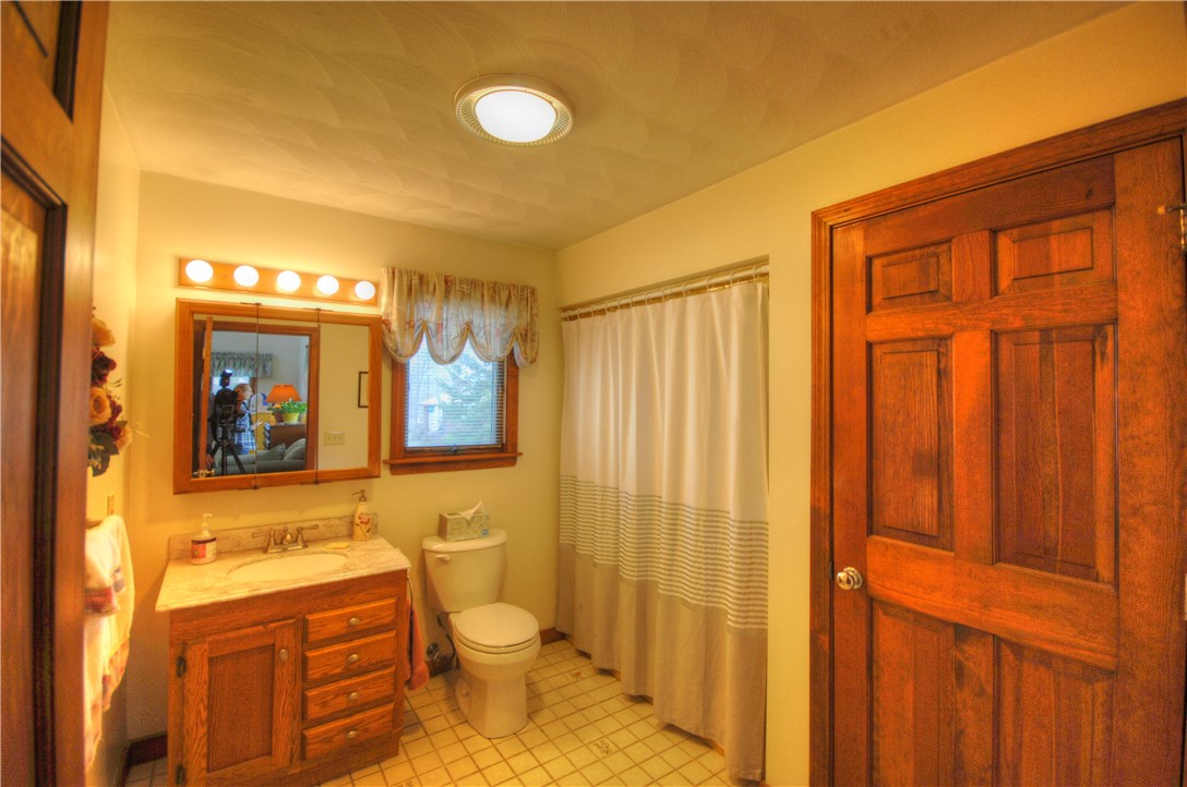 17 Mitris Boulevard Lincoln, RI 02865 - Photo 17 of 31