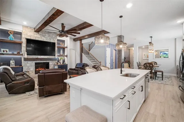 $999,999 | 5405 Del Coronado Drive, Apollo Beach, FL 33572