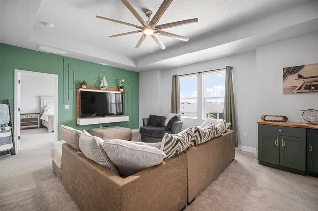 $999,999 | 5405 Del Coronado Drive, Apollo Beach, FL 33572