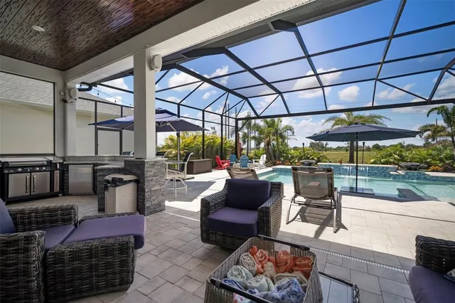 $999,999 | 5405 Del Coronado Drive, Apollo Beach, FL 33572