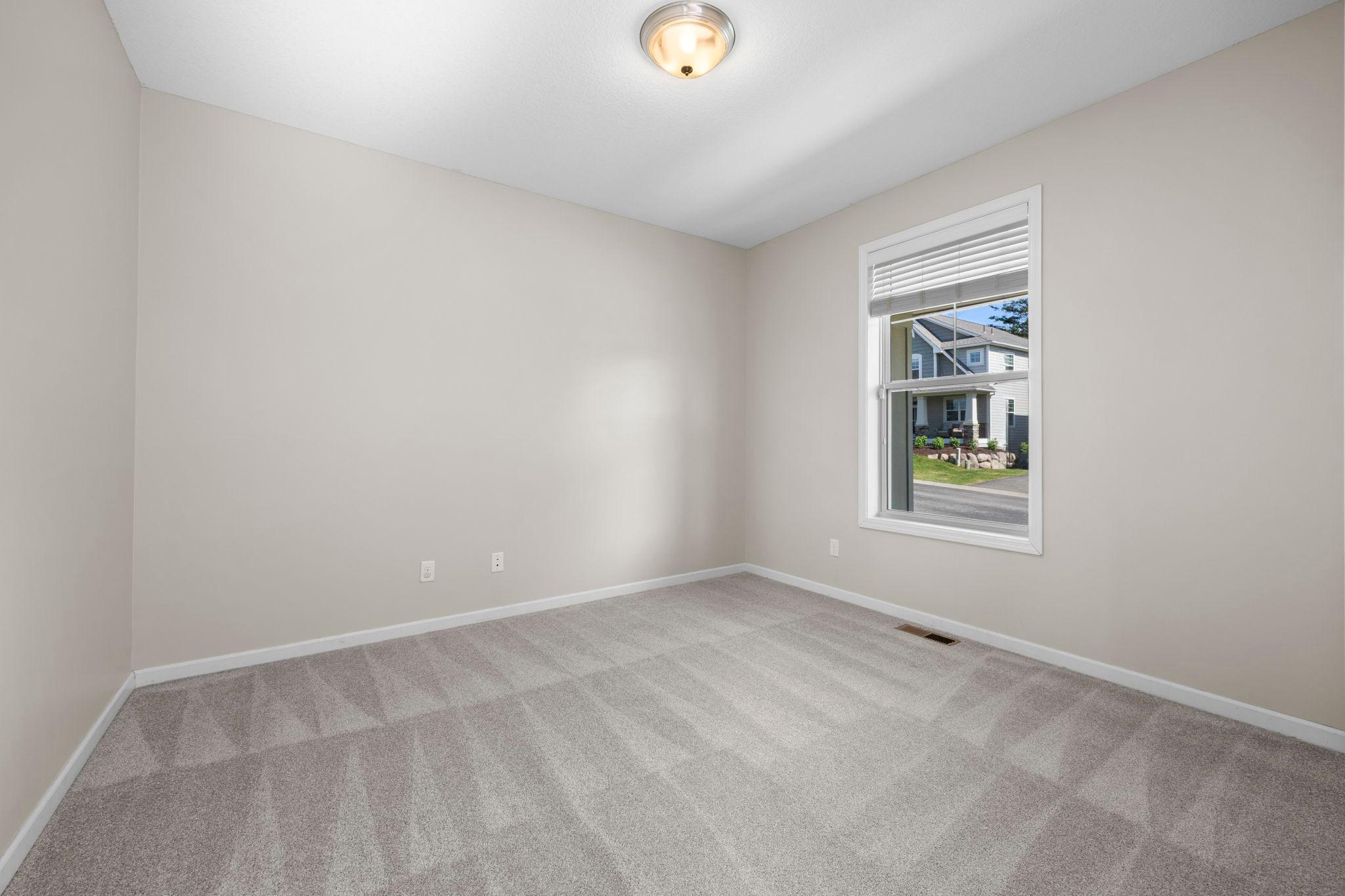 7652 Addisen Path Inver Grove Heights, MN 55077 - Photo 3 of 97