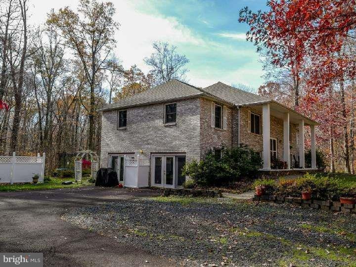 806 Ridge Valley Road Sellersville, PA 18960 - Photo 4 of 25