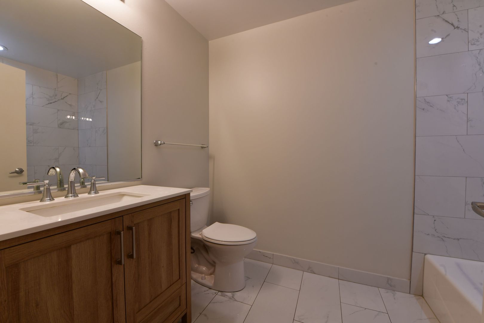 1255 South State Street, Unit 1201 Chicago, IL 60605 - Photo 15 of 20