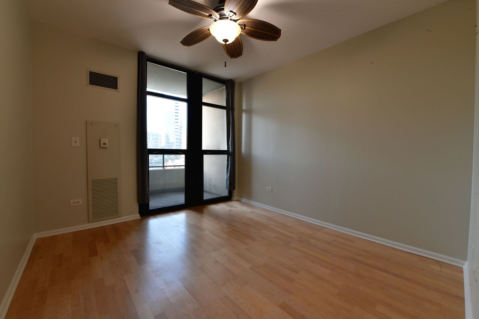 1255 South State Street, Unit 1201 Chicago, IL 60605 - Photo 10 of 20