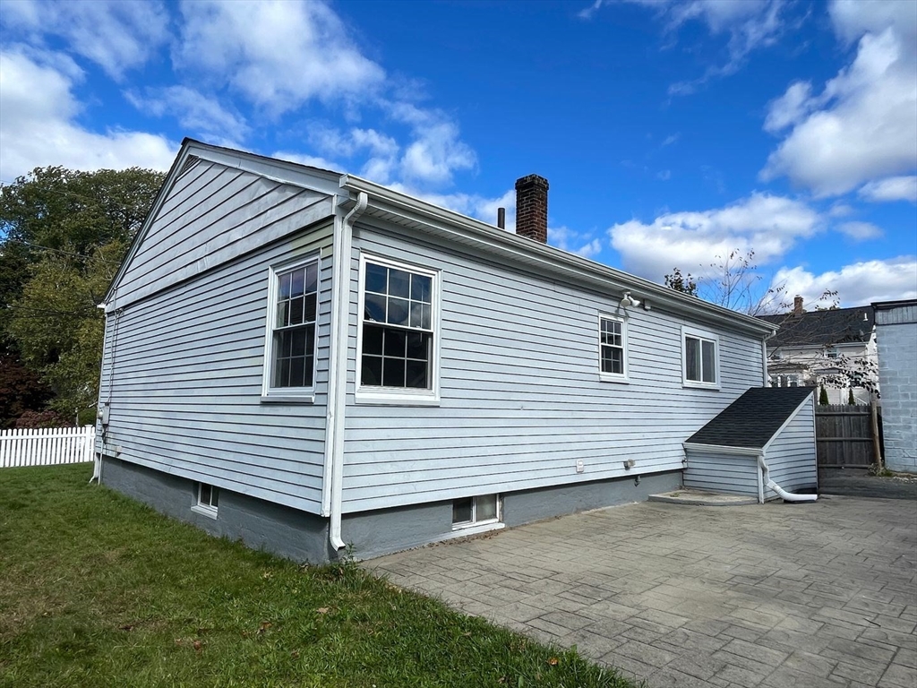 57 Talbot Street Fall River, MA 02723 - Photo 4 of 16 Gallery Image 4
