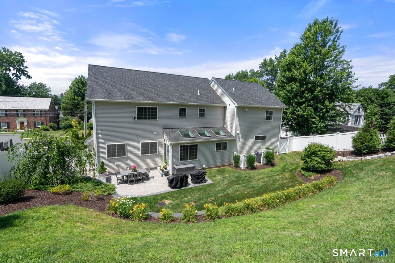 12 Stratford Road West Hartford, CT 06117 - Photo 36 of 40
