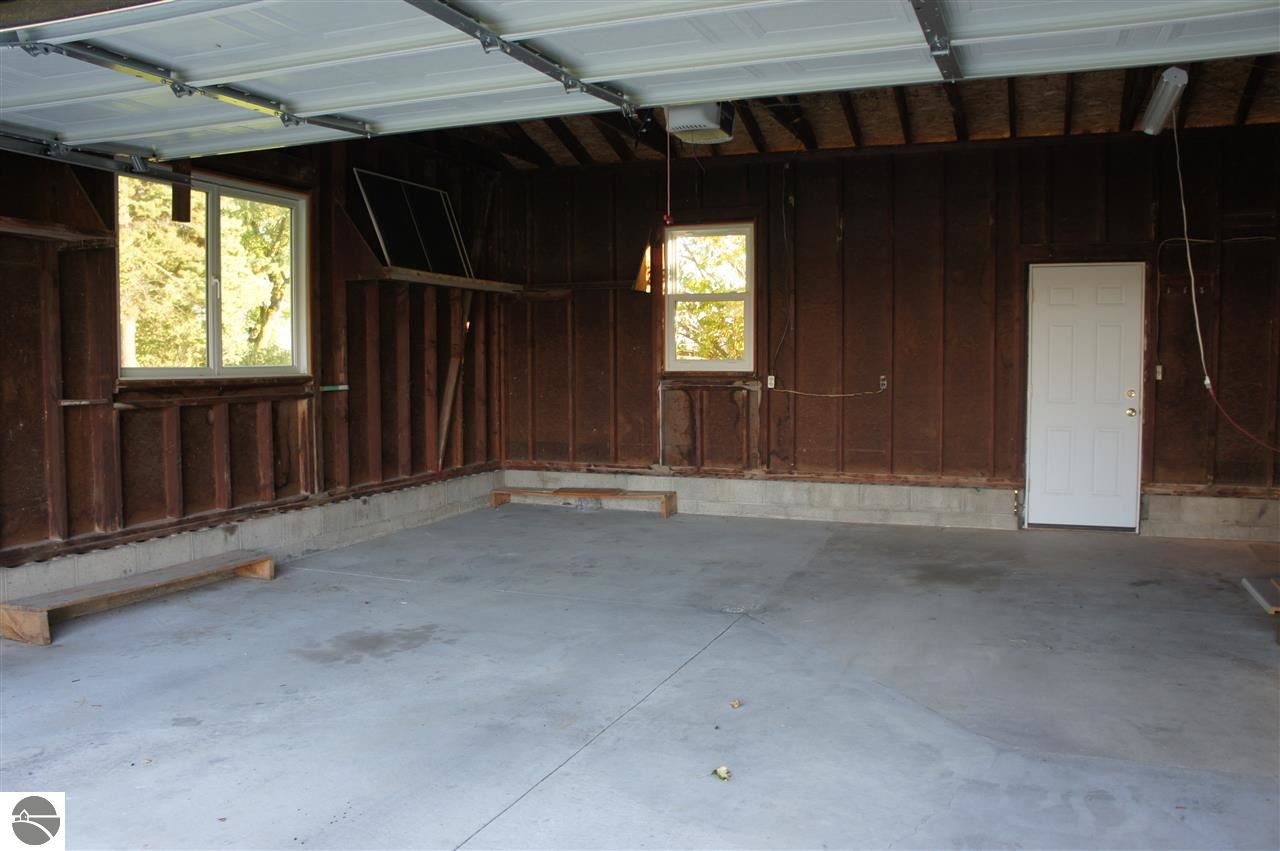 4624 East Millbrook Road Mount Pleasant, MI 48858 - Photo 38 of 40 1777553-37.JPG