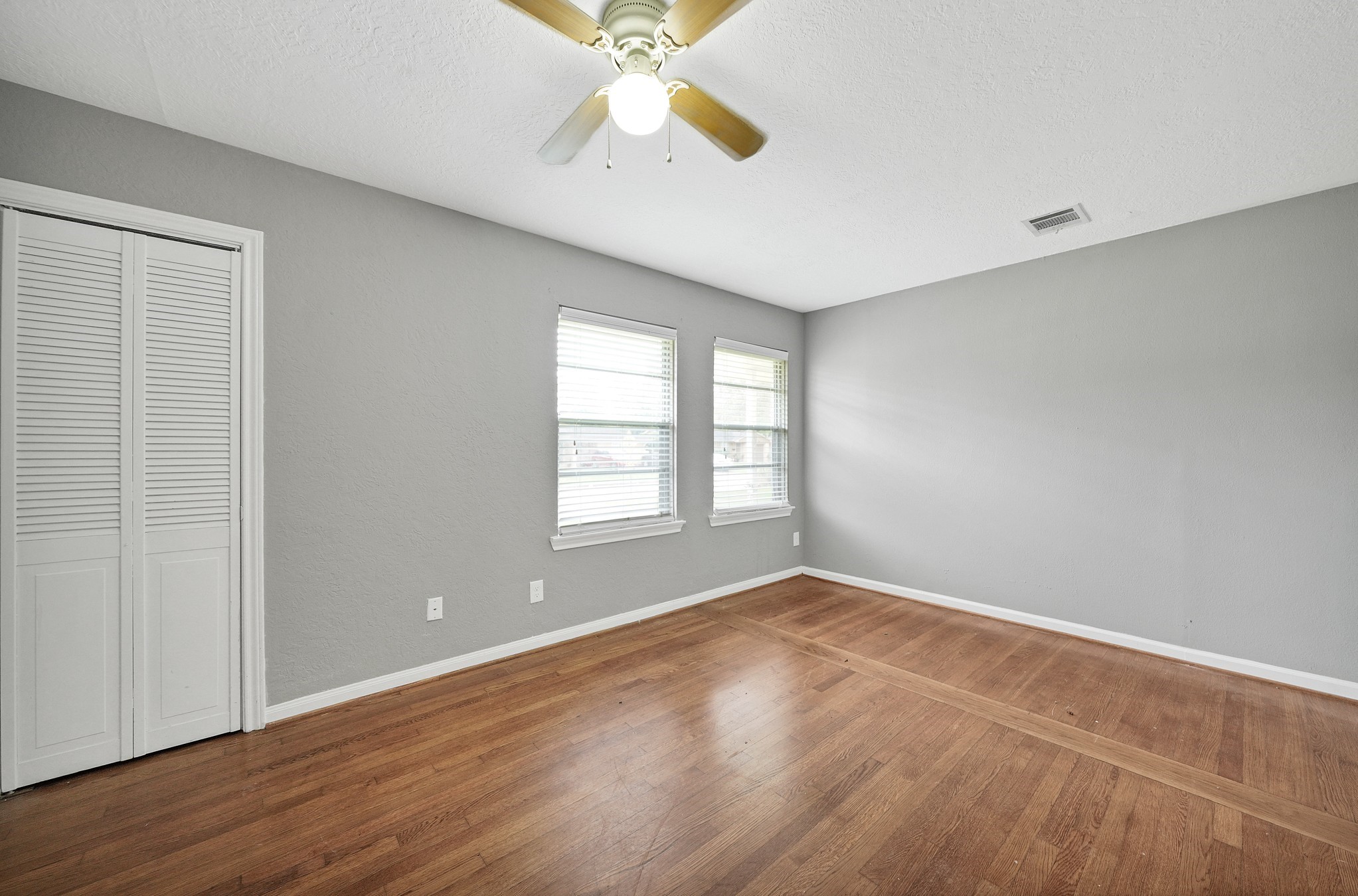 9953 Mango Street Houston, TX 77075 - Photo 11 of 22