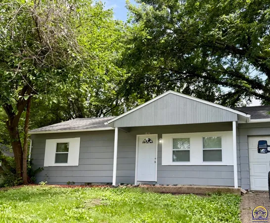 $130,000 | 3542 Southwest Kerry Avenue, Topeka, KS 66611