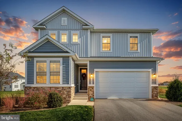 $425,000 | 1555 Finch Drive, Chambersburg, PA 17202