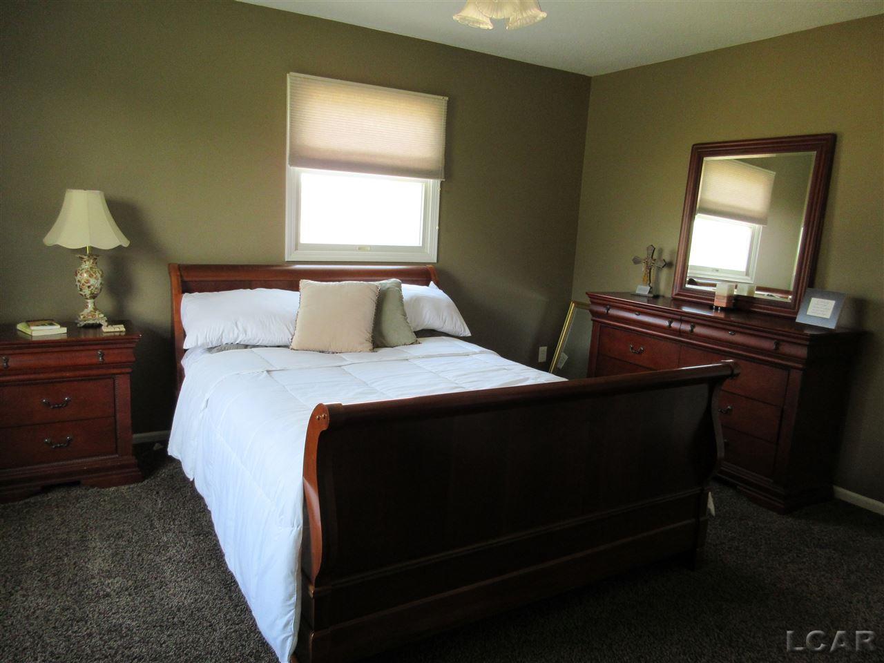 3150 Cobblestone Ridge Tecumseh, MI 49286 - Photo 26 of 36 14X12 MASTER BEDROOM