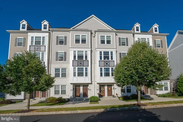 $700,000 | 242 Charles Ellis Drive, Newtown Square, PA 19073