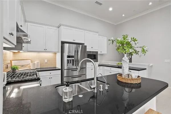 $1,150,000 | 67 Kempton, Irvine, CA 92620