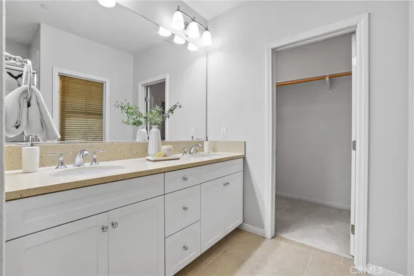 $1,150,000 | 67 Kempton, Irvine, CA 92620