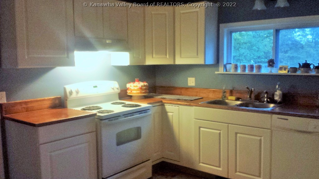 5300 Jericho Road Point Pleasant, WV 25550 - Photo 14 of 26 Gallery Image 14