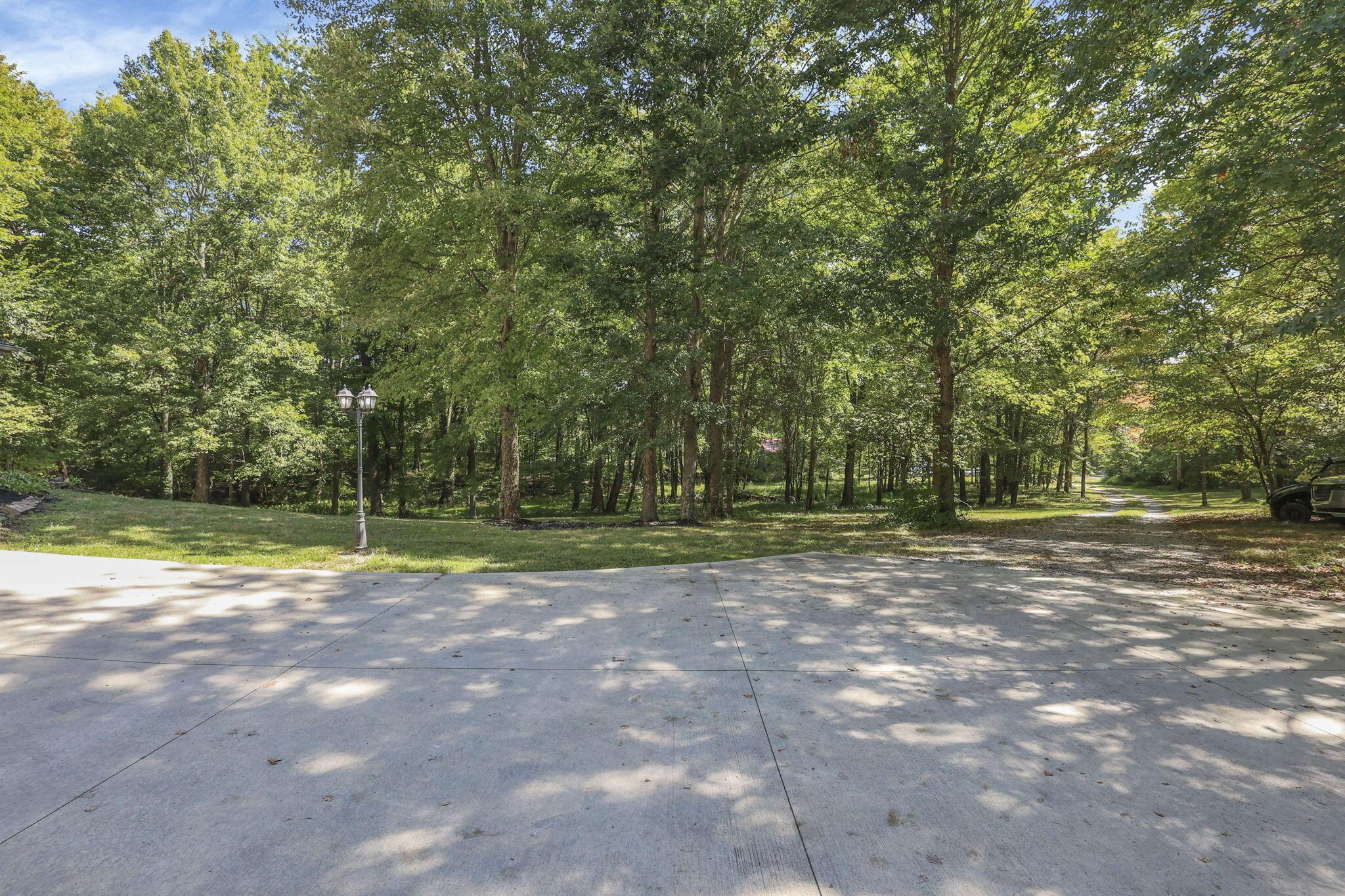6690 Watkins Road Southwest Pataskala, OH 43062 - Photo 68 of 83 Driveway