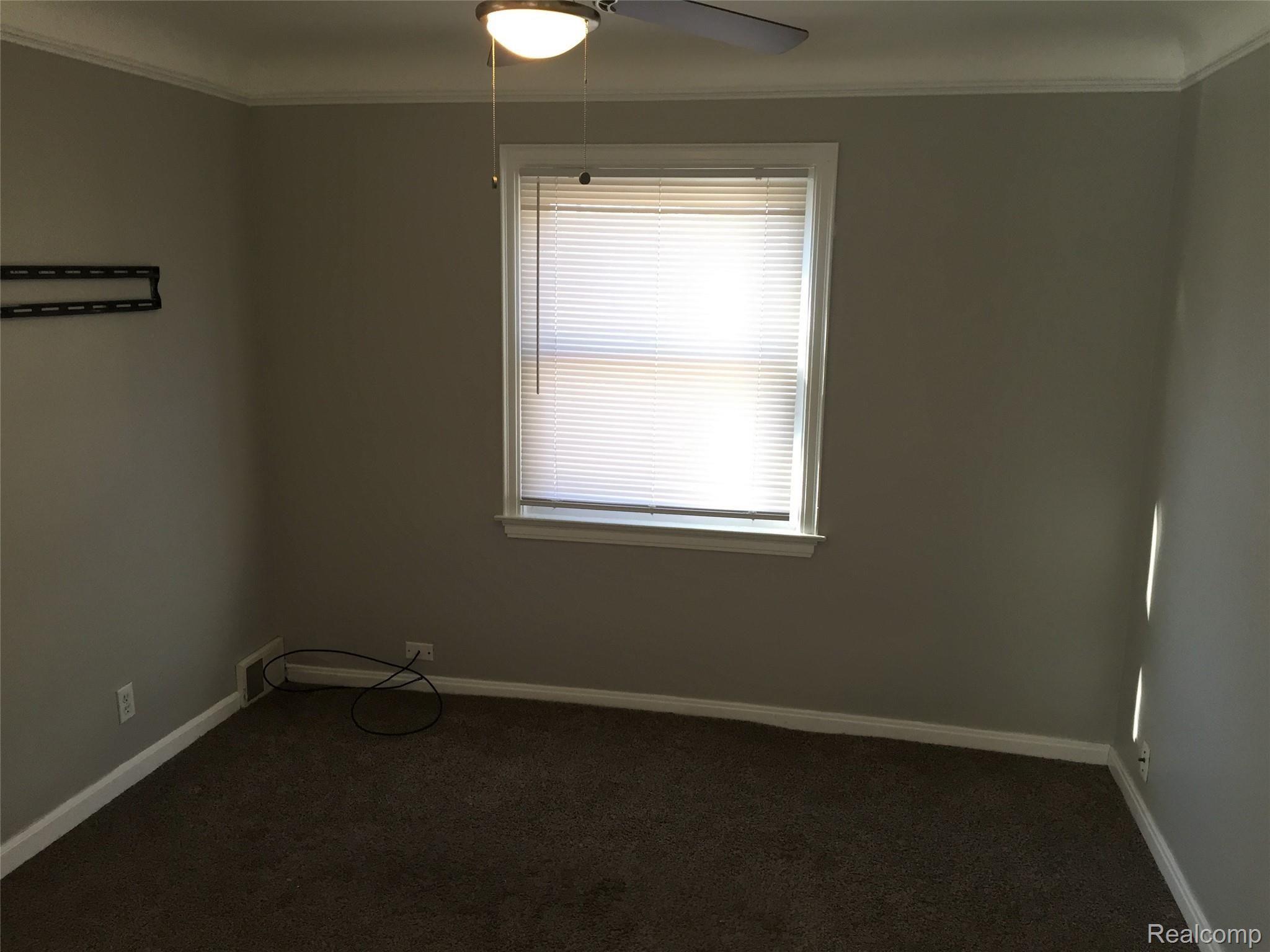 13681 Toepfer Road Warren, MI 48089 - Photo 8 of 13 bedroom.jpg