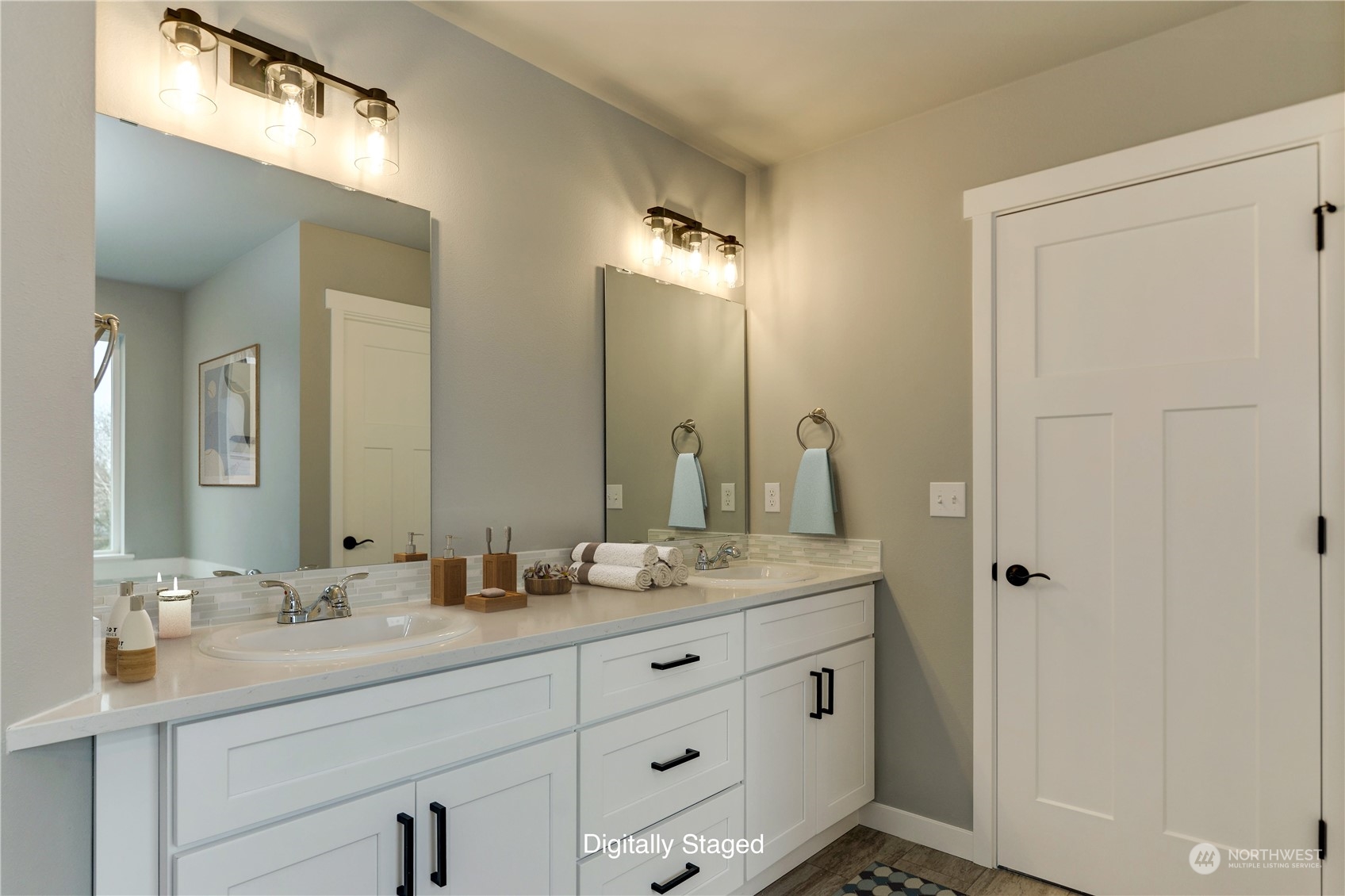 3284 Prill Road Centralia, WA 98531 - Photo 8 of 18 a bathroom with double sink and a mirror