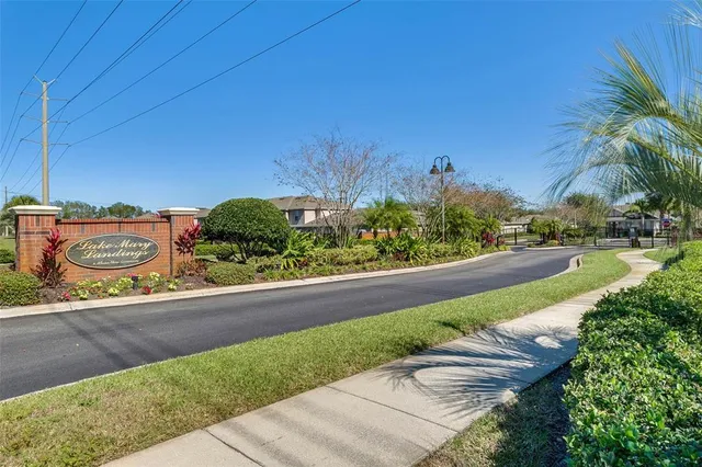 a picture of a wall with a white wall