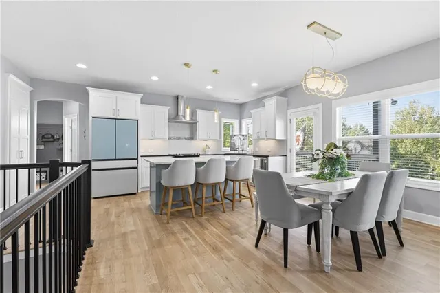 $735,000 | 10512 North Euclid Avenue, Kansas City, MO 64155