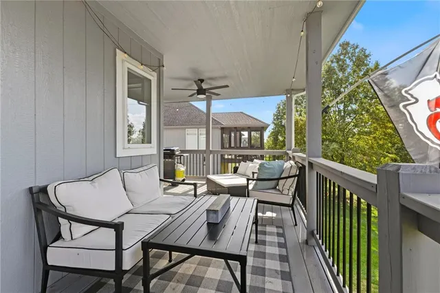 $735,000 | 10512 North Euclid Avenue, Kansas City, MO 64155