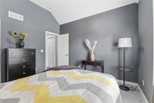 $735,000 | 10512 North Euclid Avenue, Kansas City, MO 64155