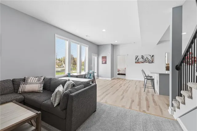 $735,000 | 10512 North Euclid Avenue, Kansas City, MO 64155