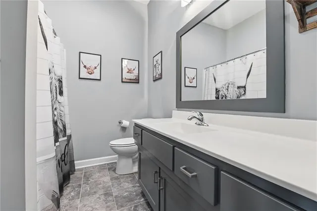 $735,000 | 10512 North Euclid Avenue, Kansas City, MO 64155