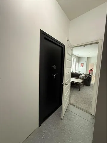 $735,000 | 10512 North Euclid Avenue, Kansas City, MO 64155