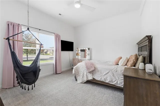 $735,000 | 10512 North Euclid Avenue, Kansas City, MO 64155