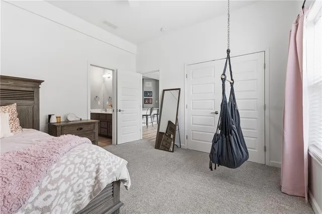 $735,000 | 10512 North Euclid Avenue, Kansas City, MO 64155