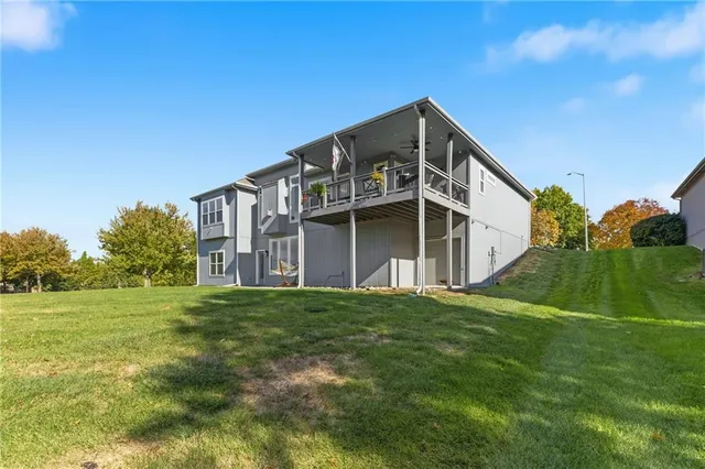 $735,000 | 10512 North Euclid Avenue, Kansas City, MO 64155