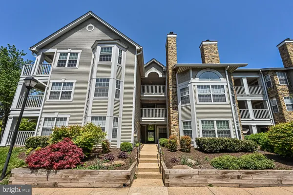 $2,300 | 5601 Willoughby Newton Drive, Unit 36, Centreville, VA 20120