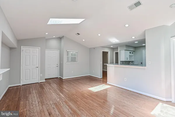 $2,300 | 5601 Willoughby Newton Drive, Unit 36, Centreville, VA 20120