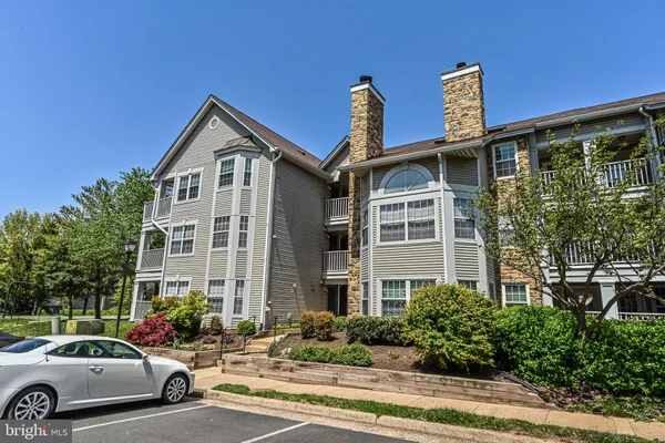 $2,300 | 5601 Willoughby Newton Drive, Unit 36, Centreville, VA 20120