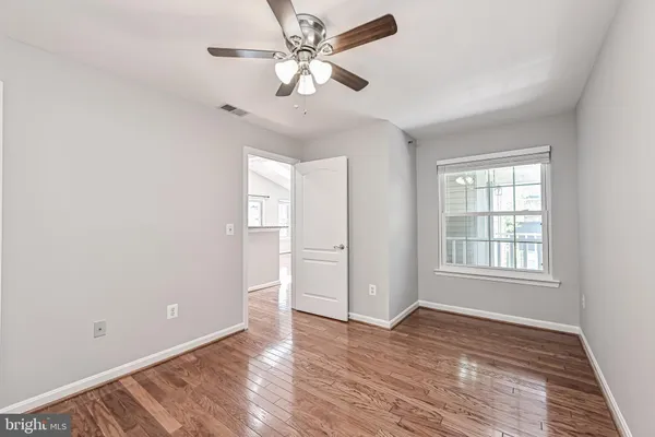 $2,300 | 5601 Willoughby Newton Drive, Unit 36, Centreville, VA 20120
