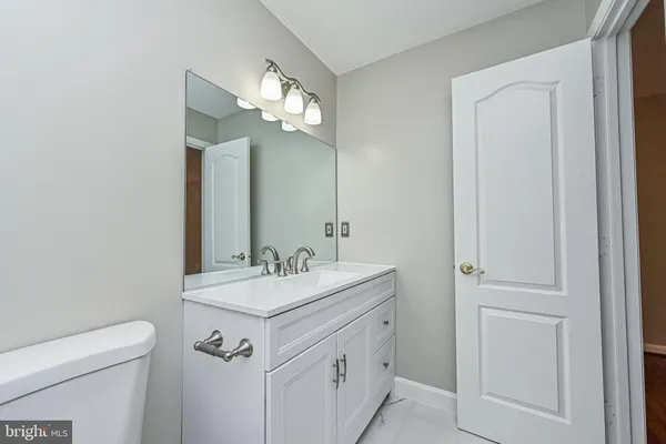 $2,300 | 5601 Willoughby Newton Drive, Unit 36, Centreville, VA 20120