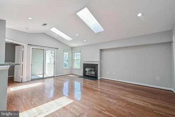 $2,300 | 5601 Willoughby Newton Drive, Unit 36, Centreville, VA 20120