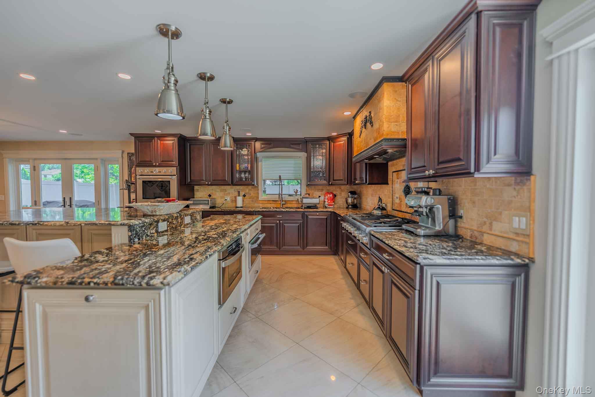 8 Feather Lane Commack, NY 11725 - Photo 13 of 50