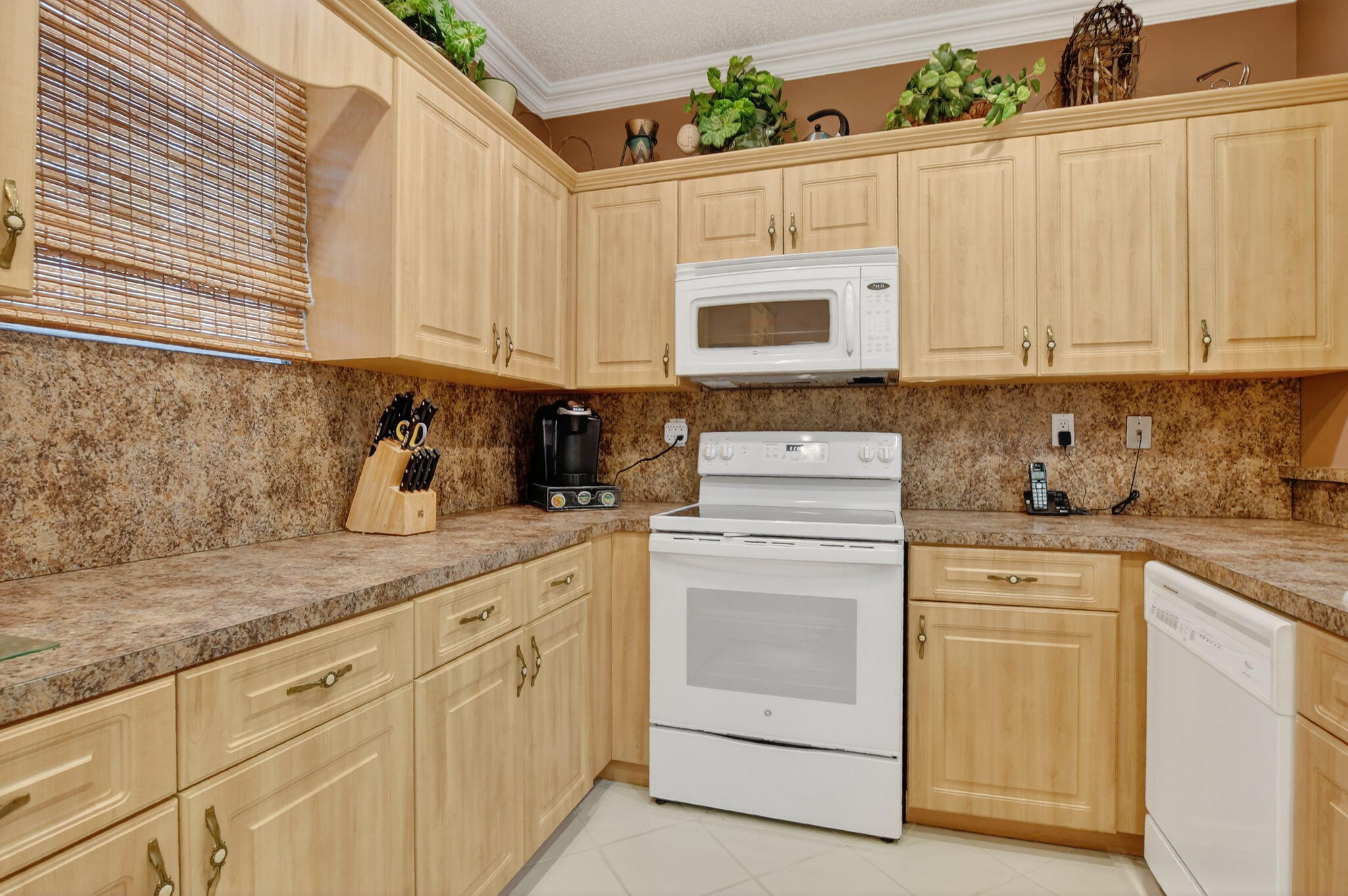 20220 Boca W Drive, Unit 303 Boca Raton, FL 33434 - Photo 14 of 52 13-web-or-mls-DSC_1815