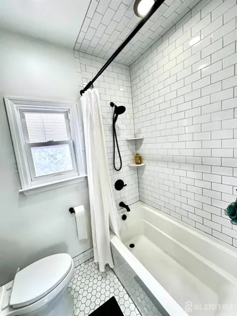$2,200 | 139 Sylvan Avenue, Unit 1, Clifton, NJ 07011