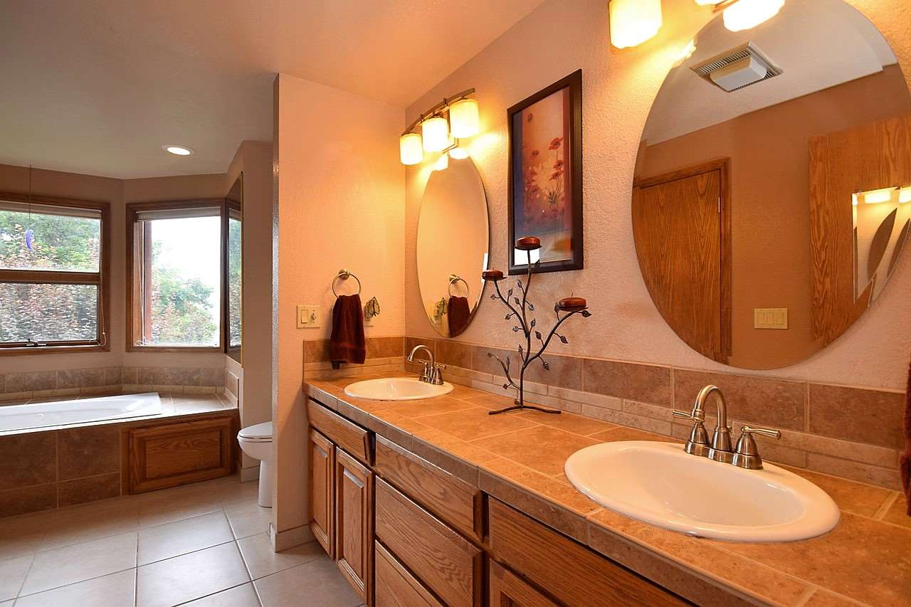 5405 North Timber Rim Drive Spokane, WA 99212 - Photo 12 of 20 Gallery Image 12