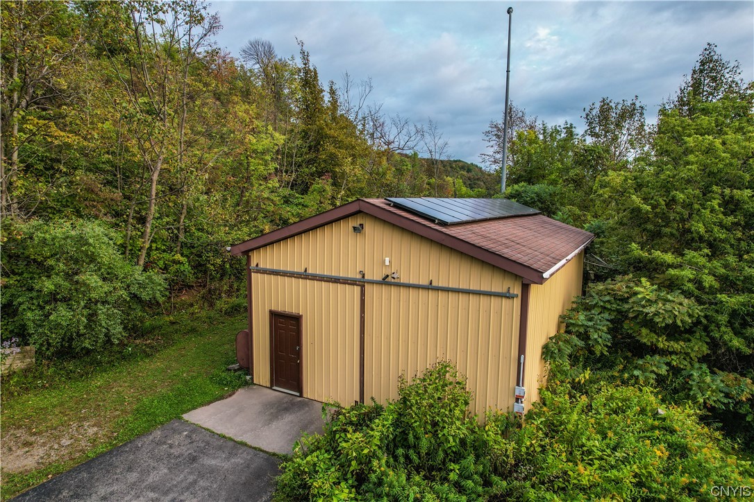 6155 Quarry Road Sullivan, NY 13032 - Photo 26 of 50 Large 36x24 plone barn with solar panels on top