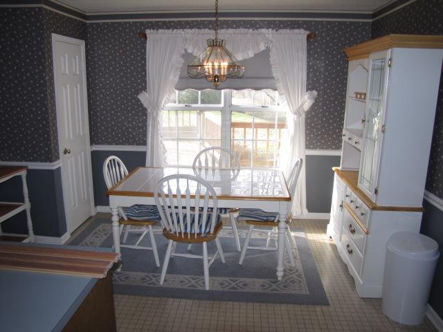 3545 Shakertown Road Antioch, TN 37013 - Photo 9 of 20 Kitchen eating area overlooks the beautiful backyard. What a great place to start the day!