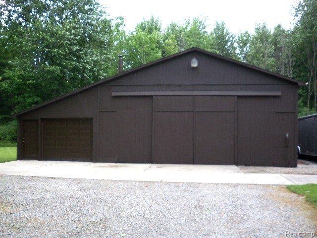 Fantastic (32x44) pole barn!