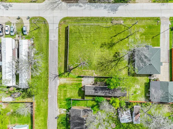 $249,900 | 4702 10th Street, Bacliff, TX 77518