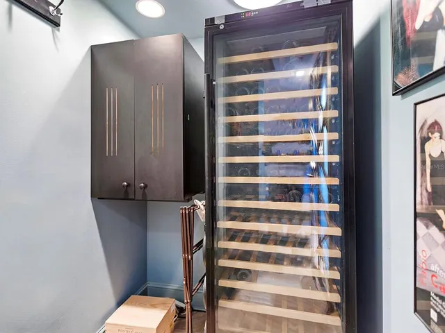 $1,550,000 | 3040 Grand Bay Boulevard, Unit 213, Longboat Key, FL 34228