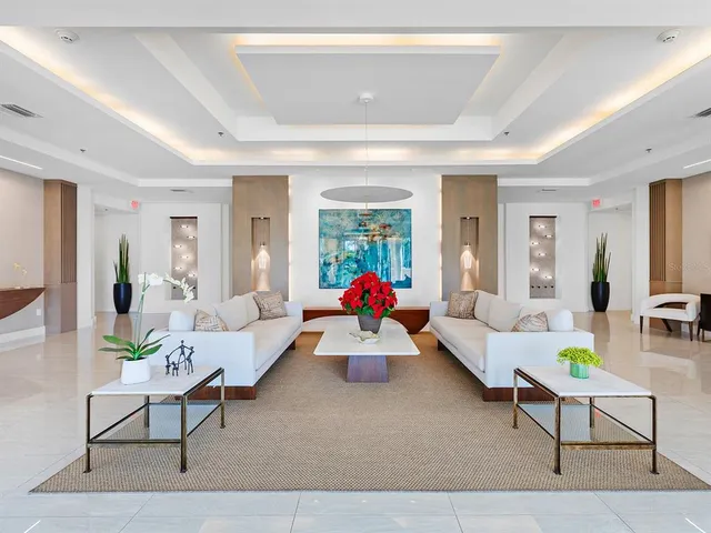 $1,550,000 | 3040 Grand Bay Boulevard, Unit 213, Longboat Key, FL 34228