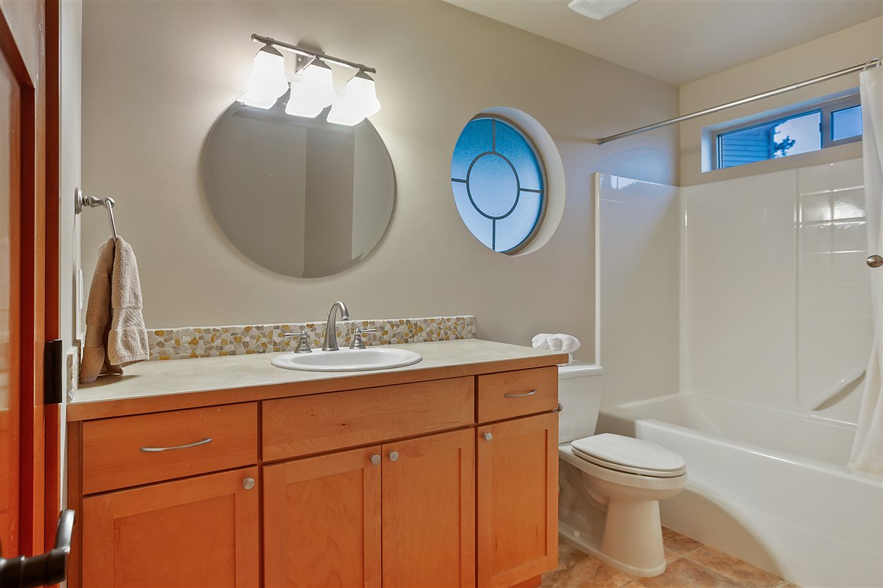 45279 Hanson Harbor Road North Wilbur, WA 99185 - Photo 10 of 20 Gallery Image 10
