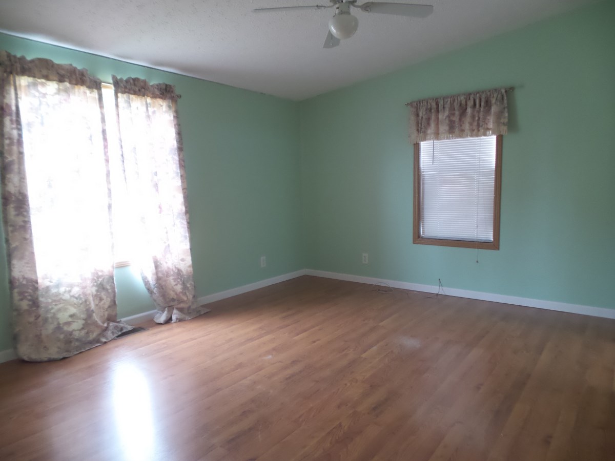 13650 Winters Road Kewadin, MI 49648 - Photo 16 of 39 1801682-15.JPG
